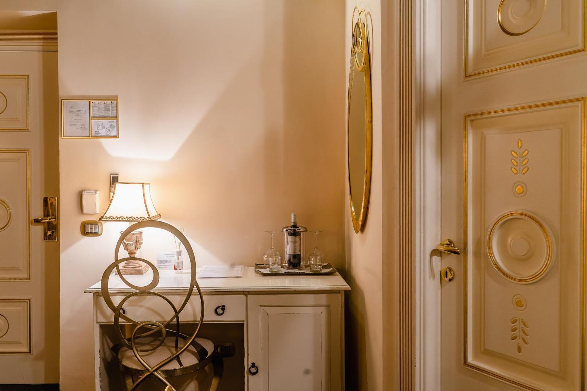 Locanda Del Sole-Roma Piazza Di Spagna Ripetta Phòng bức ảnh